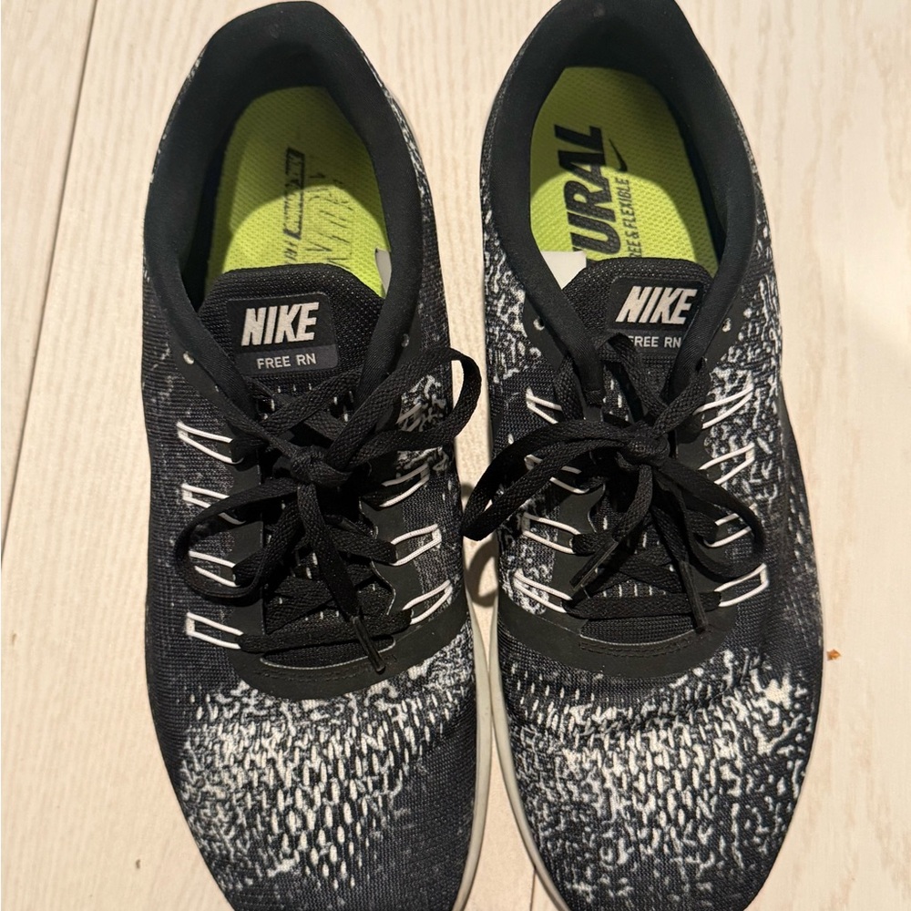 Nike Free RN Black and White Sneakers